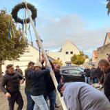 Aufstellen des Kerbebaumes